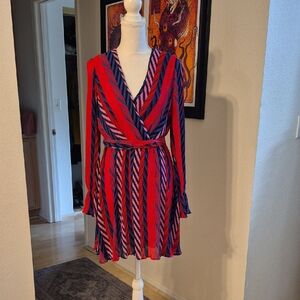 Allison & Kelly Red & Blue Pleaded Long Sleeve Vneck Mini Dress